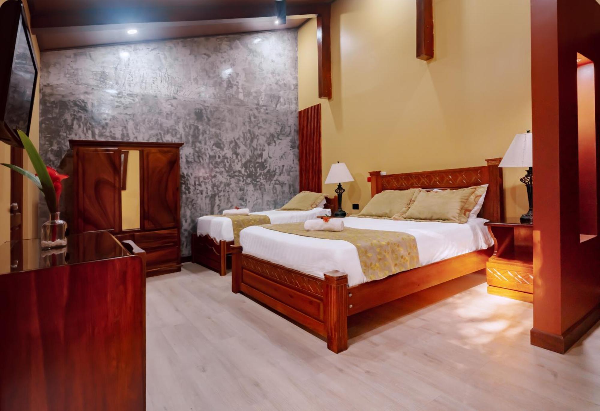 Hotel Villa Florencia Turrialba Buitenkant foto