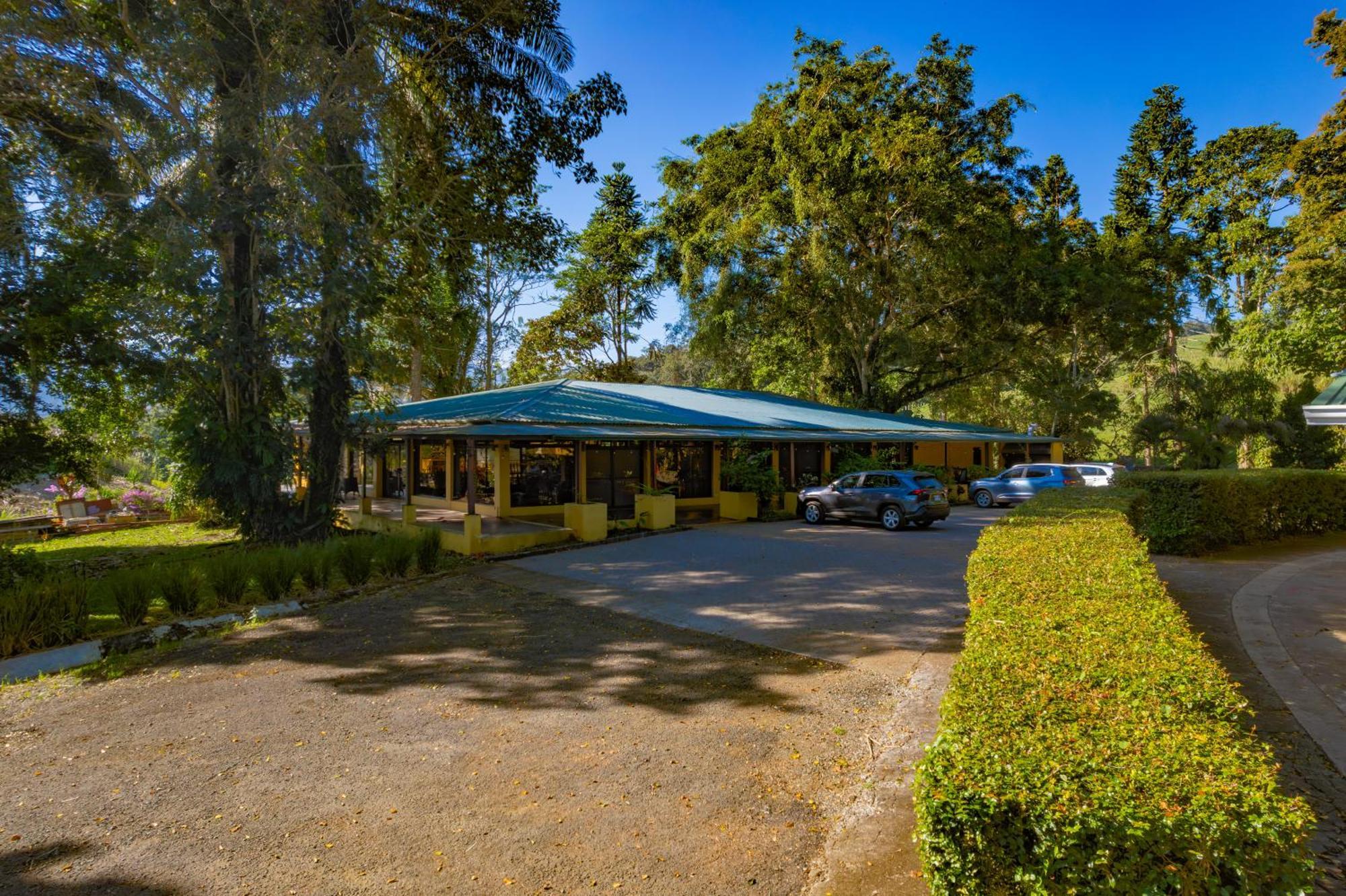 Hotel Villa Florencia Turrialba Buitenkant foto