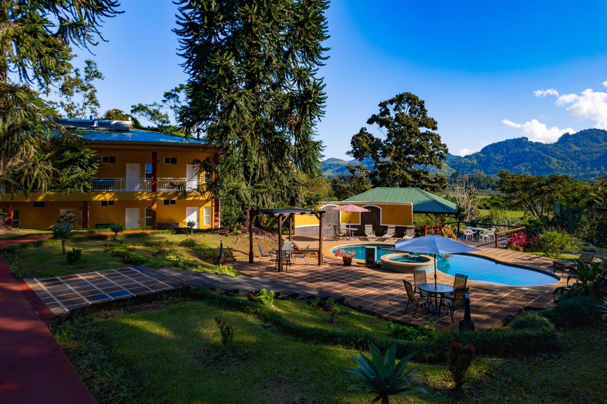 Hotel Villa Florencia Turrialba Buitenkant foto