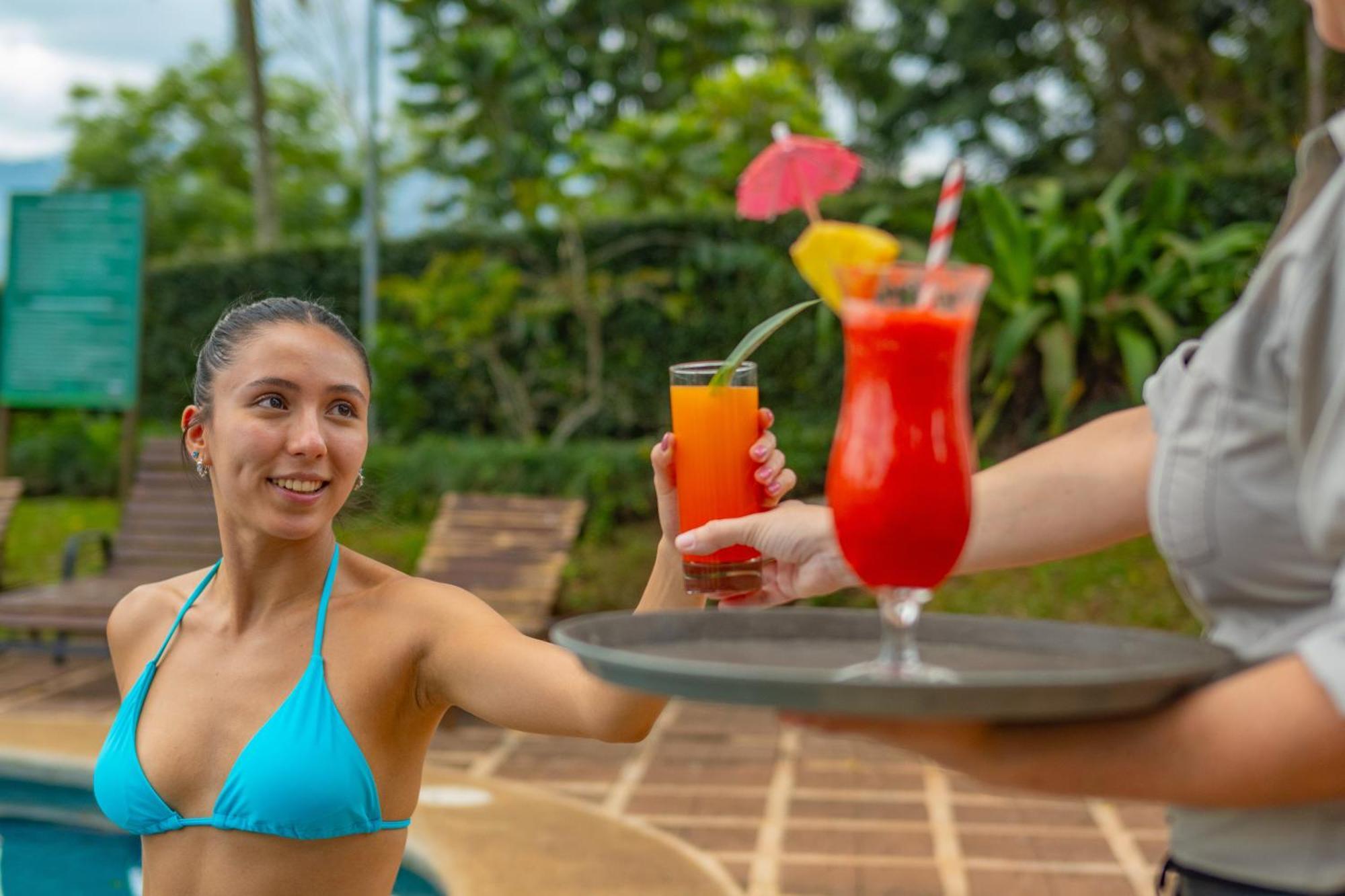 Hotel Villa Florencia Turrialba Buitenkant foto